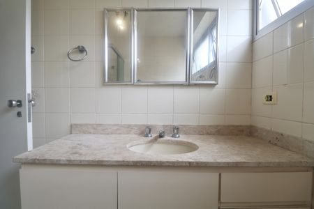 Apartamento para alugar com 120m², 3 quartos e 2 vagasBanheiro Suíte