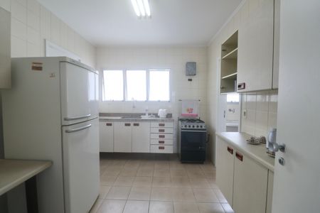 Apartamento para alugar com 120m², 3 quartos e 2 vagasCozinha