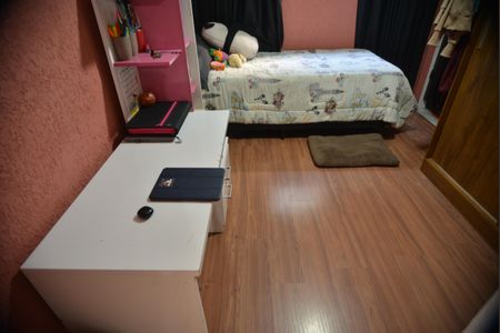 Casa à venda com 144m², 2 quartos e 2 vagasQuarto Suite