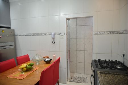 Casa à venda com 144m², 2 quartos e 2 vagasCozinha