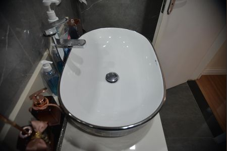 Casa à venda com 144m², 2 quartos e 2 vagasBanheiro Social