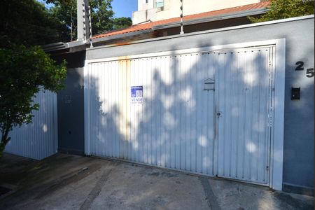 Casa à venda com 144m², 2 quartos e 2 vagasPlaca