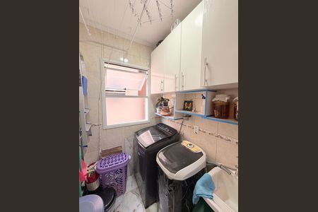 Apartamento à venda com 71m², 2 quartos e 1 vagaÁrea de Serviço