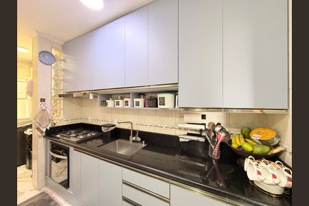 Apartamento à venda com 71m², 2 quartos e 1 vagaCozinha