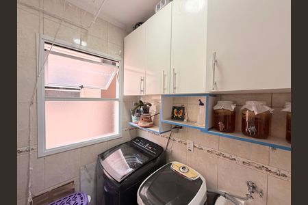 Apartamento à venda com 71m², 2 quartos e 1 vagaÁrea de Serviço
