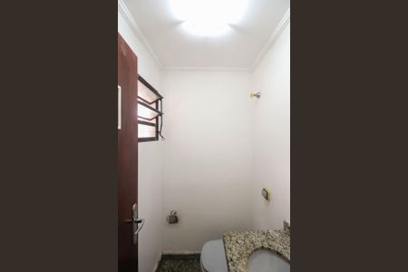 Lavabo de casa de condomínio para alugar com 2 quartos, 85m² em Chácara Mafalda, São Paulo