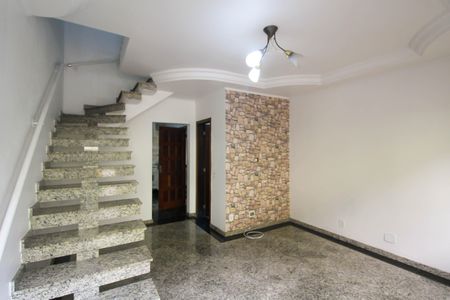 Sala de casa de condomínio para alugar com 2 quartos, 85m² em Chácara Mafalda, São Paulo