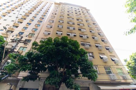 Apartamento para alugar com 85m², 3 quartos e sem vagaFachada