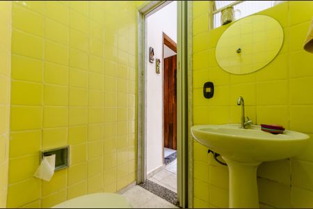 Casa à venda com 153m², 3 quartos e 3 vagasBanheiro de serviço