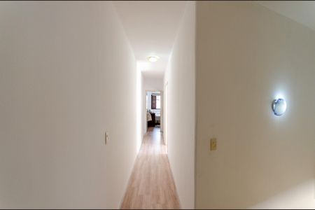 Casa à venda com 153m², 3 quartos e 3 vagasCorredor