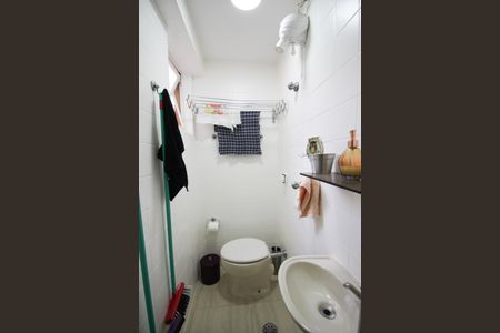 Apartamento à venda com 84m², 2 quartos e 1 vaga Apartamento à venda com 84m², 2 quartos e 1 vagaBanheiro de serviço