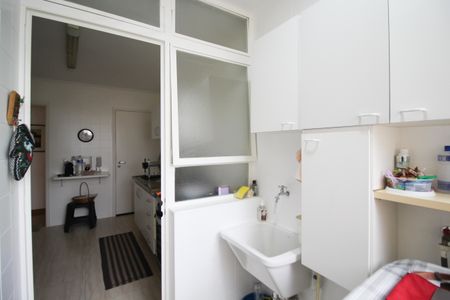 Apartamento à venda com 84m², 2 quartos e 1 vaga Apartamento à venda com 84m², 2 quartos e 1 vagaÁrea de Serviço