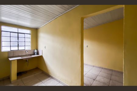 Casa para alugar com 1 quarto, 30m² em Parque Boturussu, São Paulo