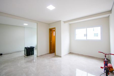 Sala de casa para alugar com 2 quartos, 127m² em Vila Marina, Santo André