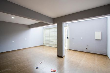 Casa para alugar com 127m², 2 quartos e 2 vagas Casa para alugar com 127m², 2 quartos e 2 vagasÁrea de serviço/Garagem