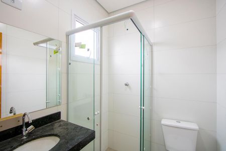 Casa para alugar com 127m², 2 quartos e 2 vagas Casa para alugar com 127m², 2 quartos e 2 vagasBanheiro do quarto 2