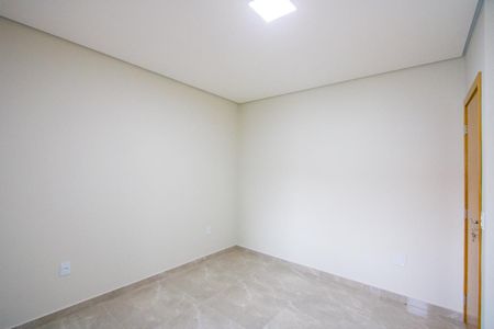 Casa para alugar com 127m², 2 quartos e 2 vagas Casa para alugar com 127m², 2 quartos e 2 vagasQuarto 2 - Suíte