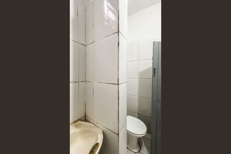 Casa para alugar com 42m², 1 quarto e sem vagaBanheiro