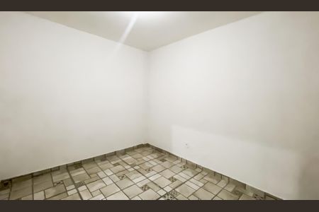 Casa para alugar com 42m², 1 quarto e sem vagaQuarto