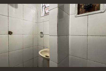 Banheiro de casa para alugar com 1 quarto, 42m² em Parque Boturussu, São Paulo