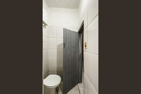 Casa para alugar com 42m², 1 quarto e sem vagaBanheiro