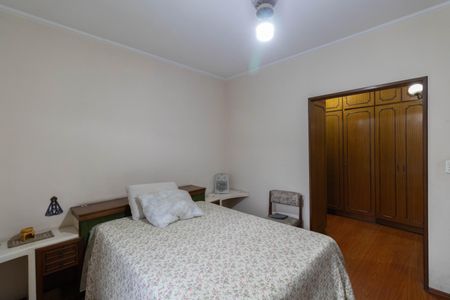 Casa para alugar com 315m², 4 quartos e 6 vagas Casa para alugar com 315m², 4 quartos e 6 vagasSuíte