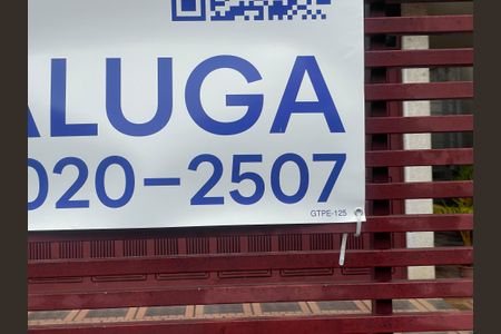 Casa para alugar com 315m², 4 quartos e 6 vagas Casa para alugar com 315m², 4 quartos e 6 vagasPlaca GTPE 125