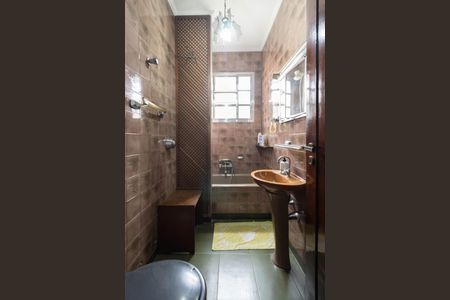 Casa para alugar com 315m², 4 quartos e 6 vagas Casa para alugar com 315m², 4 quartos e 6 vagasBanheiro