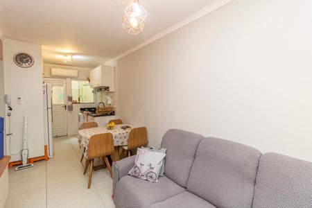 Sala de casa de condomínio à venda com 2 quartos, 50m² em Vila Germinal, São Paulo