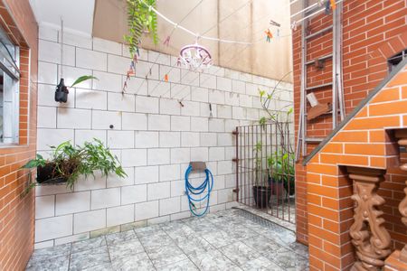 Casa à venda com 250m², 3 quartos e 2 vagas Casa à venda com 250m², 3 quartos e 2 vagasÁrea Externa