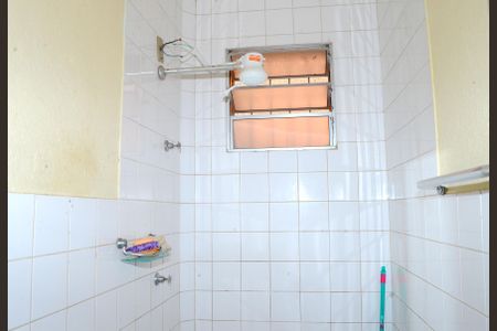 Banheiro de apartamento à venda com 2 quartos, 49m² em Goiânia, Belo Horizonte