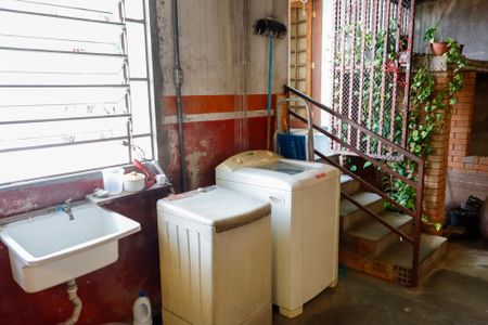 Casa para alugar com 65m², 2 quartos e 1 vaga Casa para alugar com 65m², 2 quartos e 1 vagaLavanderia