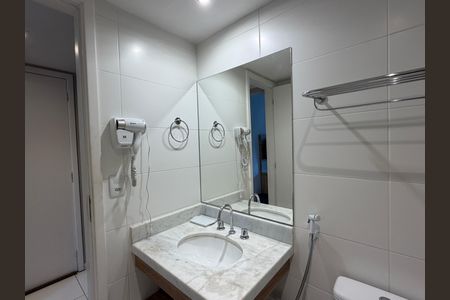 Apartamento para alugar com 75m², 2 quartos e 1 vagaBanheiro da suíte 2