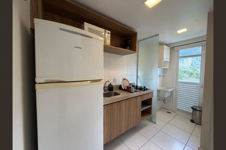 Apartamento para alugar com 75m², 2 quartos e 1 vagaCozinha 