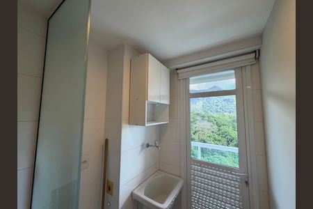 Apartamento para alugar com 75m², 2 quartos e 1 vagaÁrea de serviço 