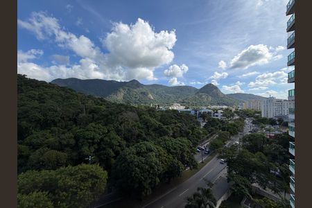 Apartamento para alugar com 75m², 2 quartos e 1 vagaSuíte 2 - Varanda 