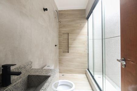 Casa para alugar com 200m², 3 quartos e 4 vagas Casa para alugar com 200m², 3 quartos e 4 vagasBanheiro Suíte 2