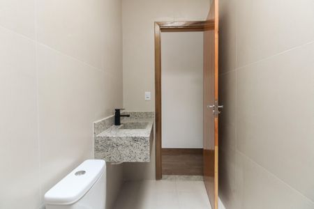 Casa para alugar com 200m², 3 quartos e 4 vagas Casa para alugar com 200m², 3 quartos e 4 vagasBanheiro Suíte 1