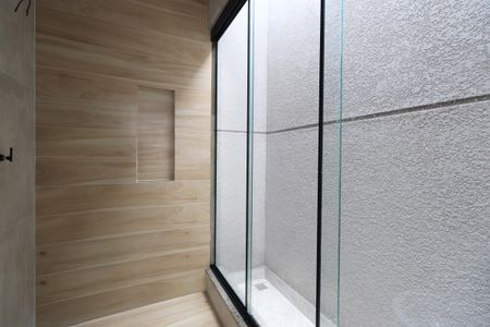 Casa à venda com 200m², 3 quartos e 4 vagasBanheiro da Suíte 1