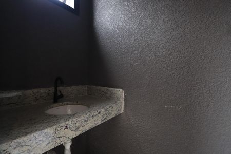 Casa à venda com 200m², 3 quartos e 4 vagasLavabo 2