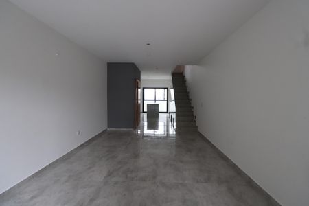 Casa à venda com 200m², 3 quartos e 4 vagasSala
