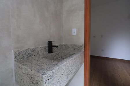 Casa à venda com 200m², 3 quartos e 4 vagasBanheiro da Suíte 2