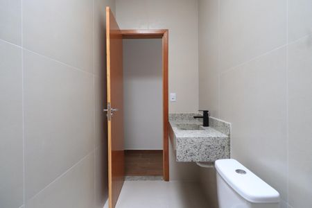 Casa à venda com 200m², 3 quartos e 4 vagasBanheiro da Suíte 3