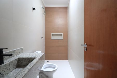 Casa à venda com 200m², 3 quartos e 4 vagasBanheiro da Suíte 3