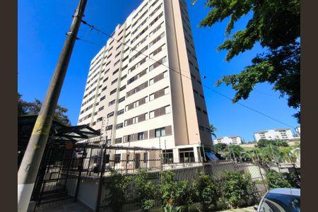 Apartamento à venda com 214m², 3 quartos e 2 vagas Apartamento à venda com 214m², 3 quartos e 2 vagasFachada