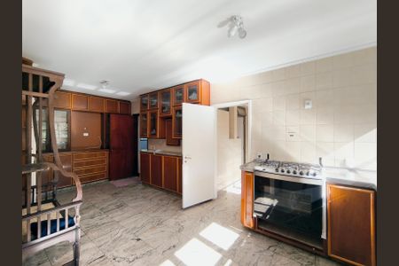 Apartamento à venda com 214m², 3 quartos e 2 vagas Apartamento à venda com 214m², 3 quartos e 2 vagasCozinha