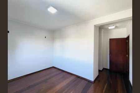 Apartamento à venda com 214m², 3 quartos e 2 vagas Apartamento à venda com 214m², 3 quartos e 2 vagasQuarto 1 - Suíte