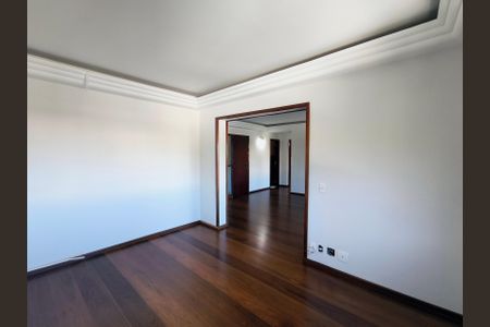 Apartamento à venda com 214m², 3 quartos e 2 vagas Apartamento à venda com 214m², 3 quartos e 2 vagasSala de TV