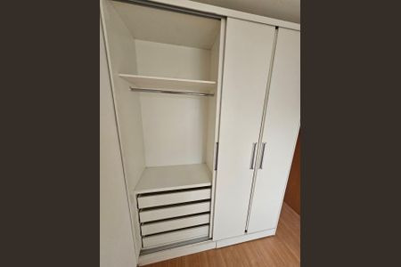Apartamento para alugar com 45m², 2 quartos e 1 vagaQuarto