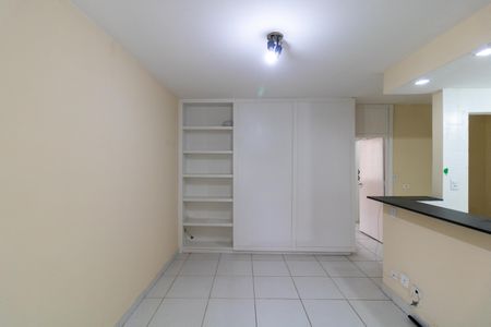 Apartamento à venda com 48m², 1 quarto e sem vaga Apartamento à venda com 48m², 1 quarto e sem vagaSalas